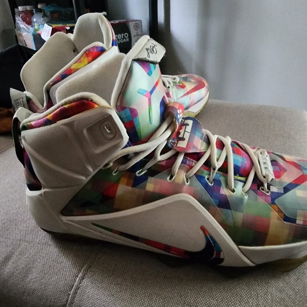 RARE FINISH YOUR BREAKFAST LEBRON